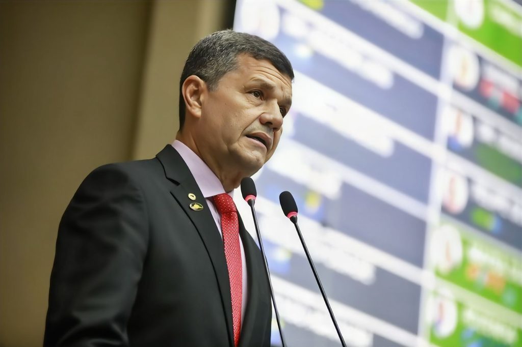 Comandante Dan propõe o fim das revistas íntimas vexatórias no AM