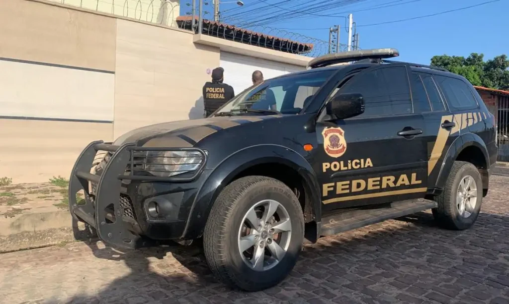 Com mandados no Amazonas, PF desarticula esquema bilionário de tráfico de drogas