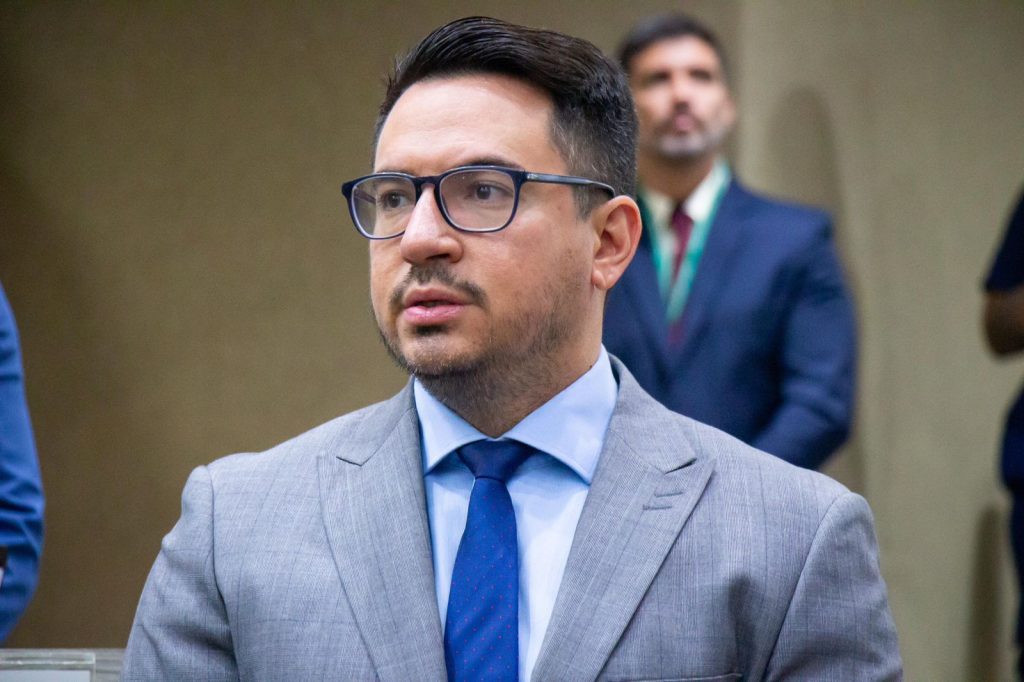 Rodrigo Guedes conclui mandato com 100% de presença em 4 anos