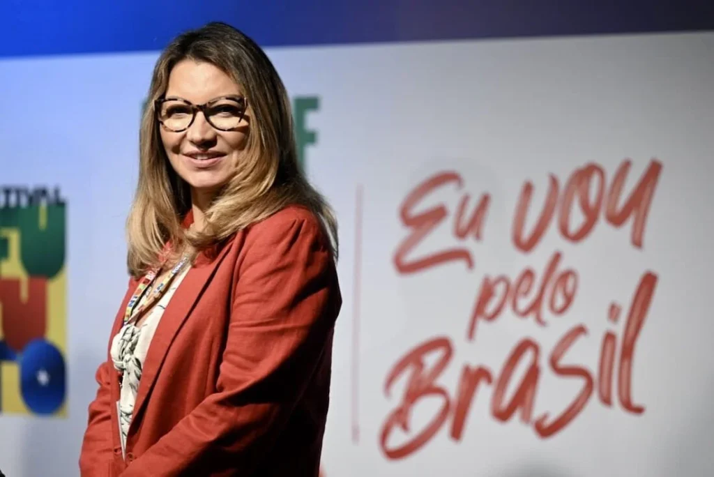 Primeira-dama gasta R$ 4 mil por hora desde 2023, segundo o “Janjômetro”