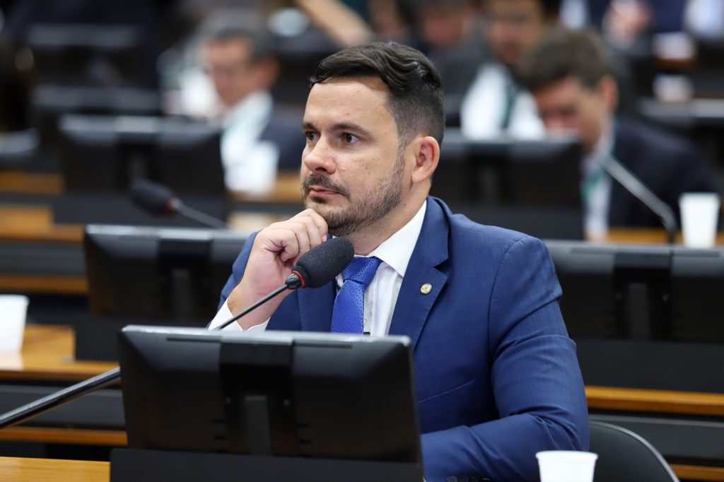 Alberto Neto diz que está à disposição do PL para disputar vaga de senador
