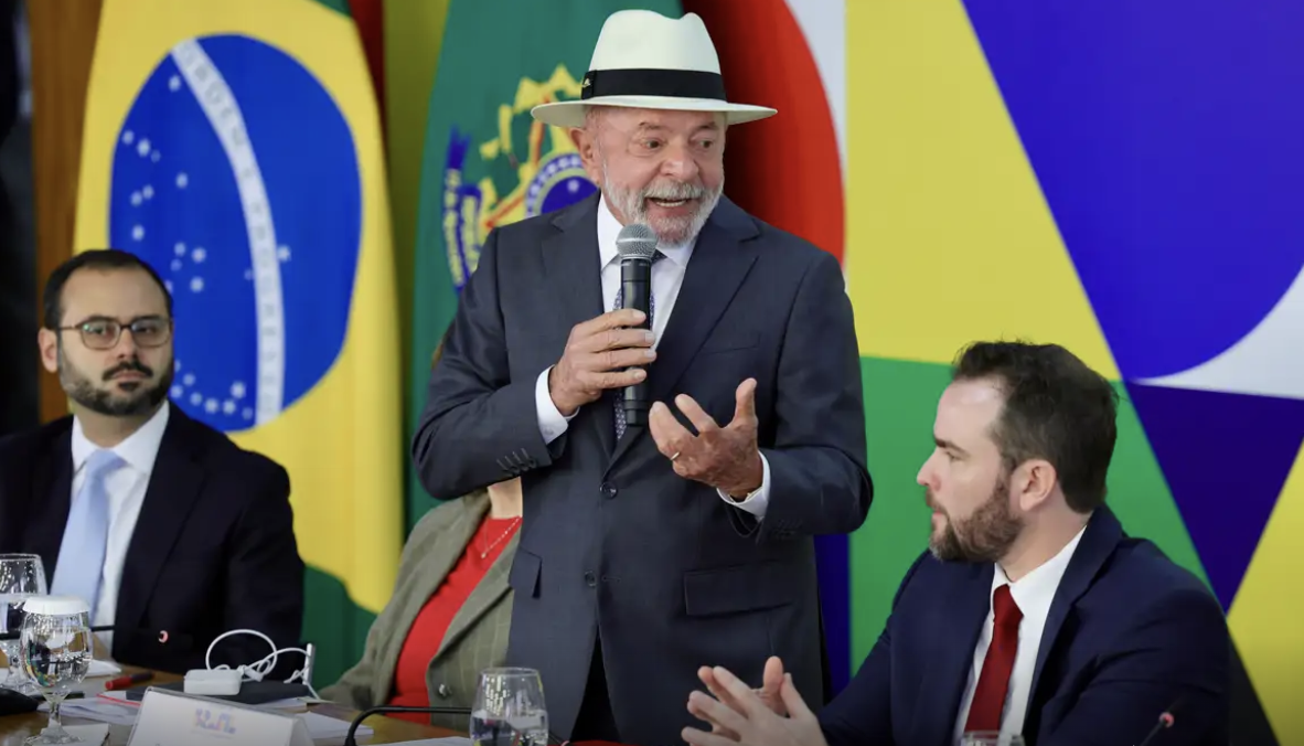 Lula: Desenrola Brasil ajudará população a “tirar corda do pescoço”