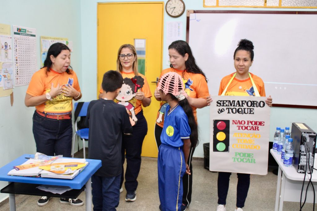 Prefeitura de Manaus encerra campanha ‘Maio Laranja’ com ação na zona ribeirinha