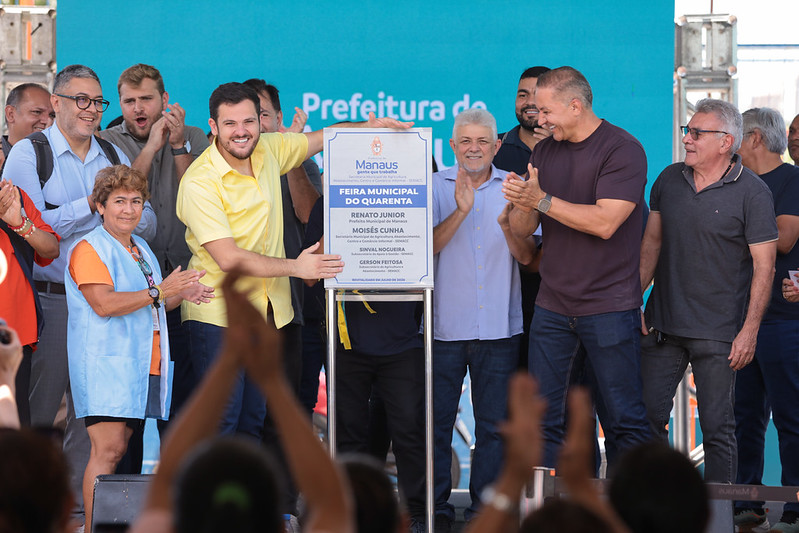 Renato Junior entrega 30ª feira reformada e promete revitalizar todas até 2028