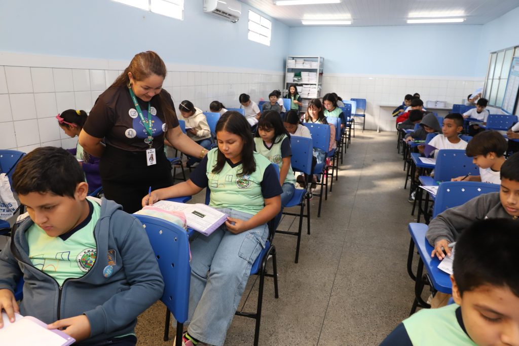 PL garante que alunos de Manaus não sejam obrigados a participar de atividades religiosas