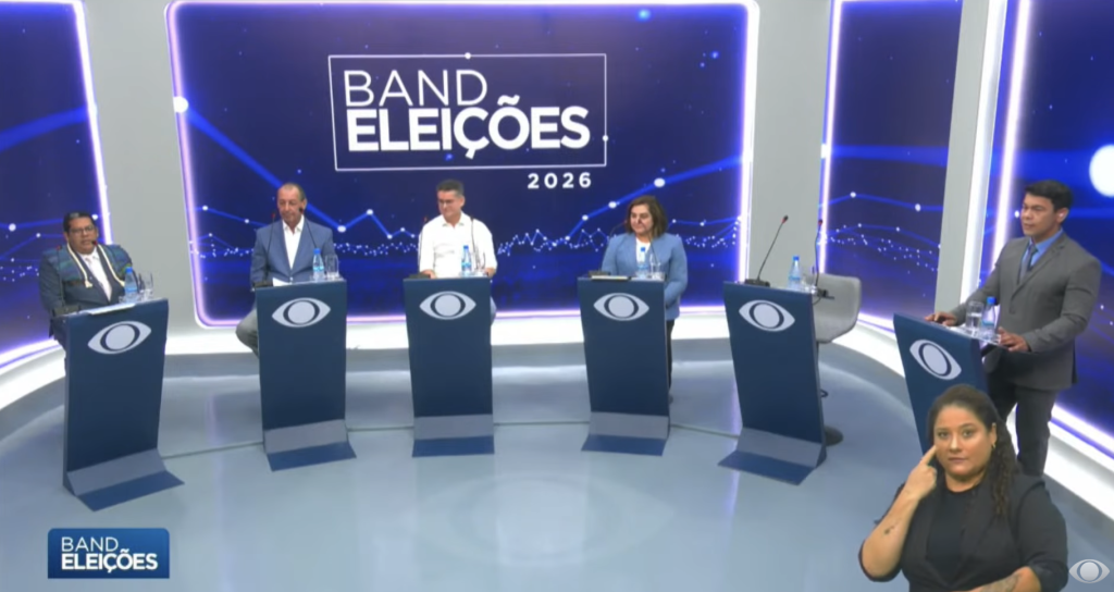 Com ausência de Cidade, primeiro debate tem clima morno e de pouca tensão entre candidatos