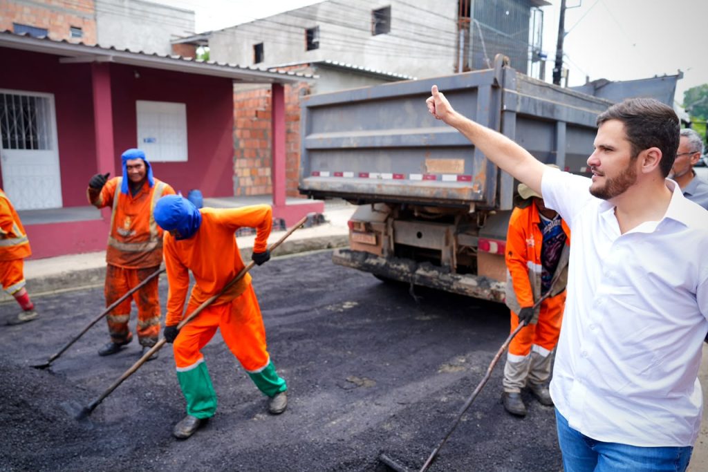 Renato Junior avança com 48 frentes de obras pela capital e acelera execução de serviços no verão