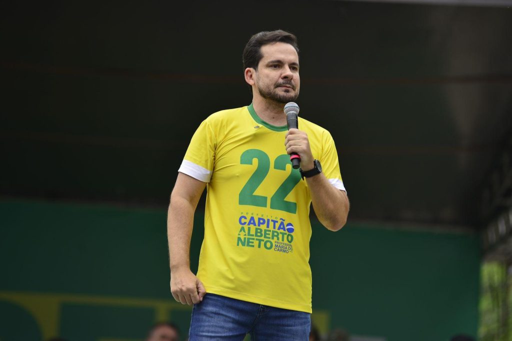 Após derrota ao Senado, Alberto Neto já mira a Prefeitura de Manaus em 2028