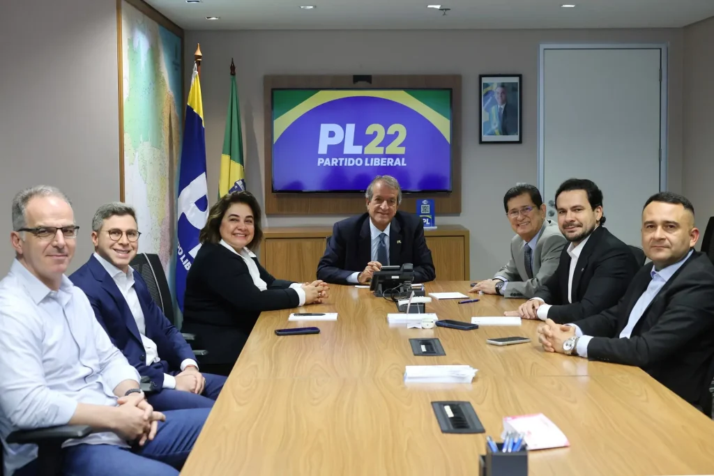 PL Amazonas reúne com Valdemar Costa Neto, em Brasília, para definir estratégia para 2º turno