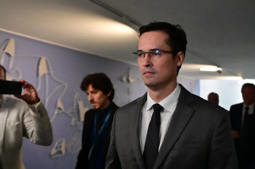 TSE adia julgamento sobre candidatura de Deltan Dallagnol ao Senado