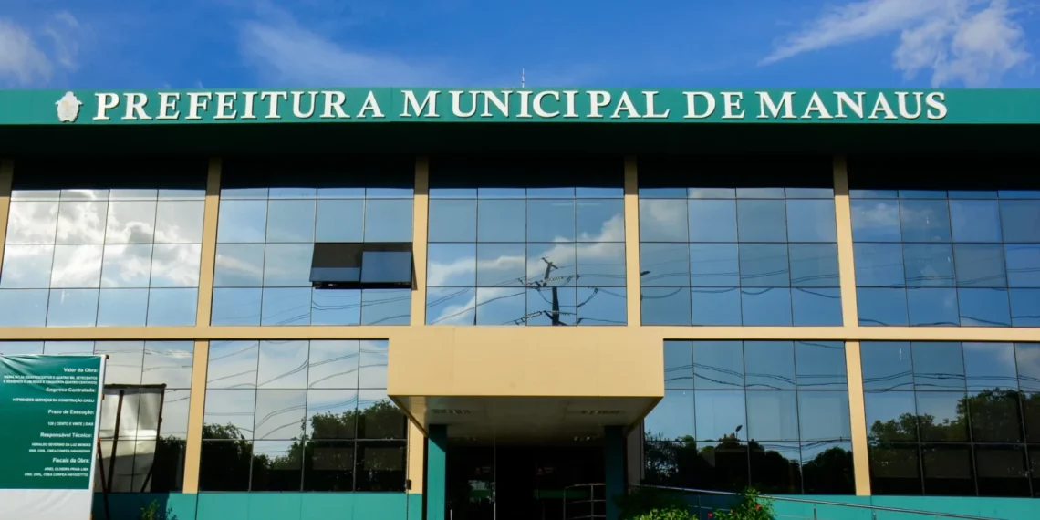 Prefeitura suspende aulas da rede municipal de ensino e atividades nas sedes administrativas nesta sexta-feira